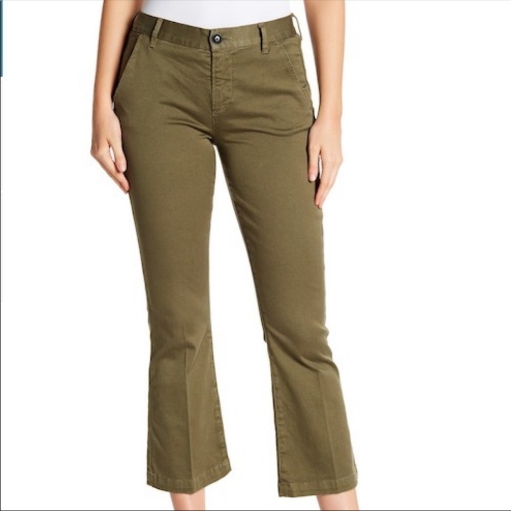 Frame Le Crop Mini Bootcut Pants In Olive Size 27